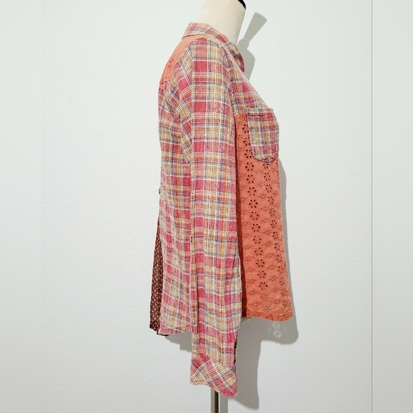 Miss Me Women’s SZ Small Plaid & Lace Button Down Shirt Long Sleeve Western Boho - Picture 3 of 11